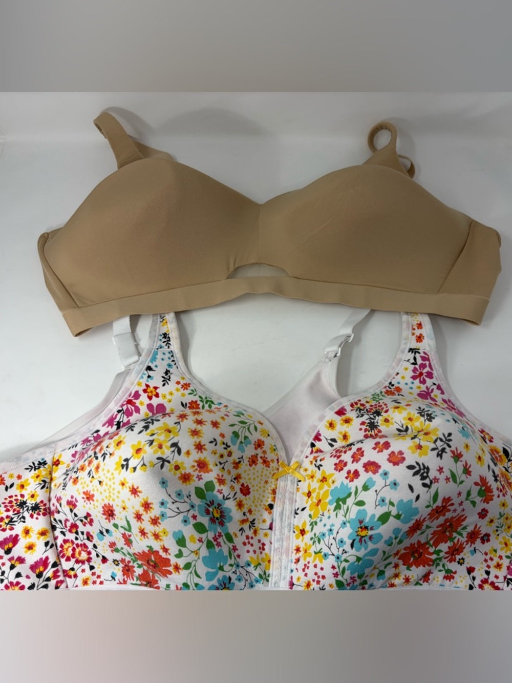 Cacique Bra Womens 52B Plus Full Coverage Unlined No-wire (2) Floral and Tan